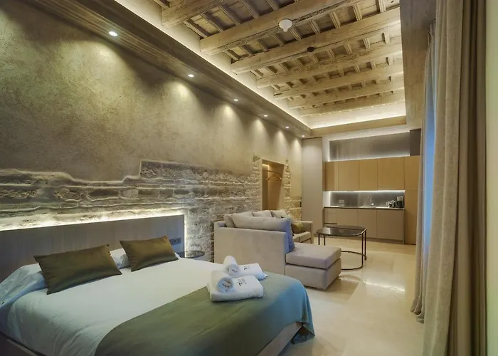 Patios Del Panuelo *